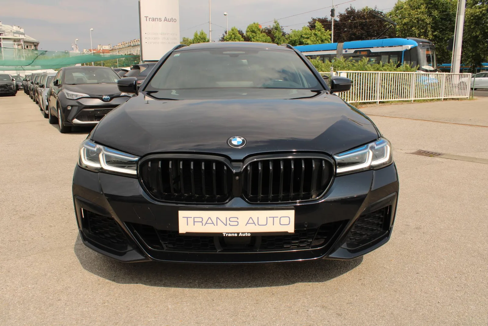 BMW Serija 5 2021 – fotografija 2