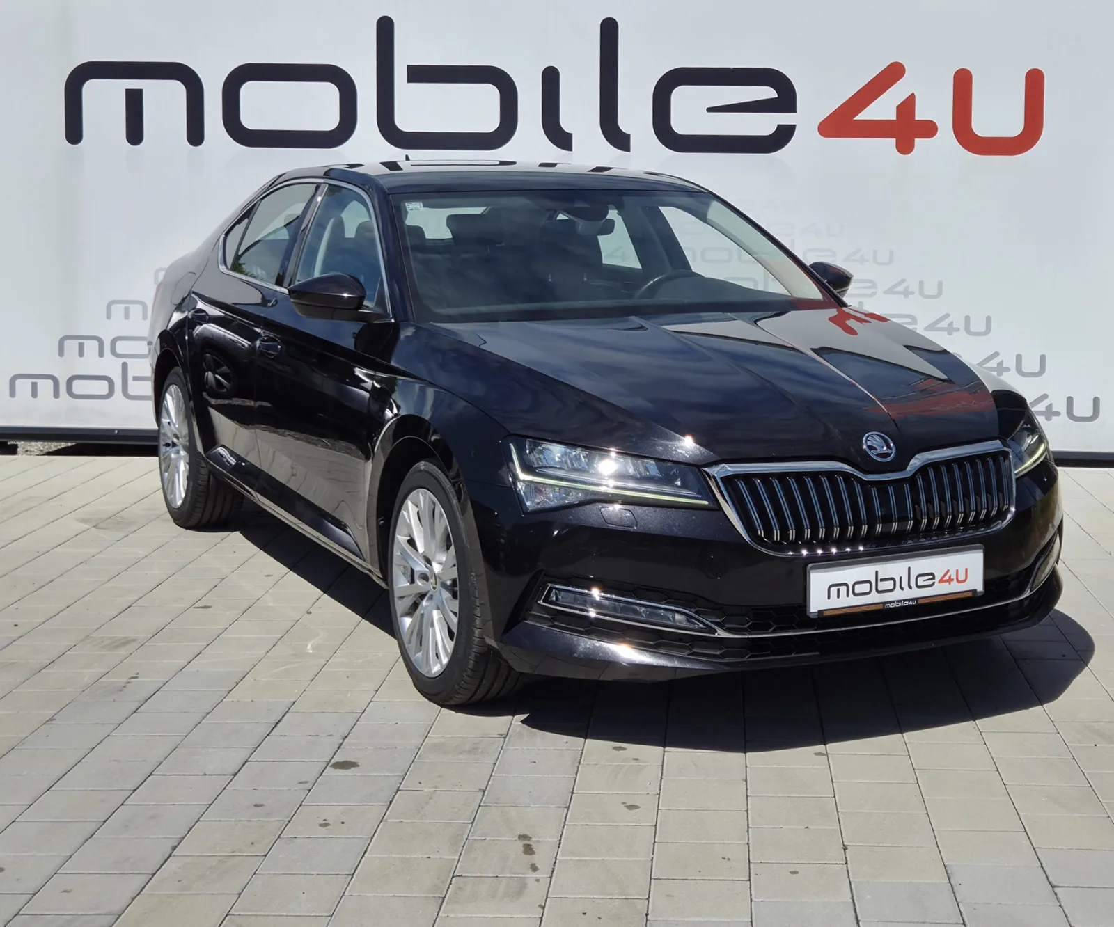 Škoda Superb 2023 – fotografija 2