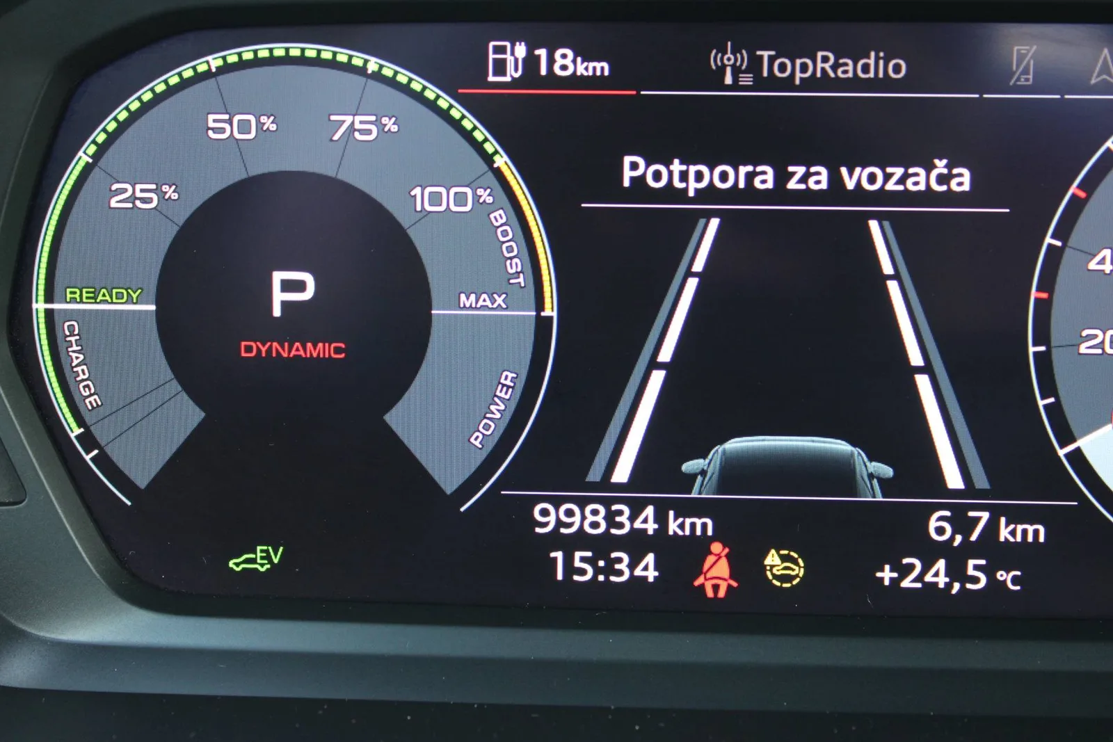 Audi A3 2021: fotografija 21
