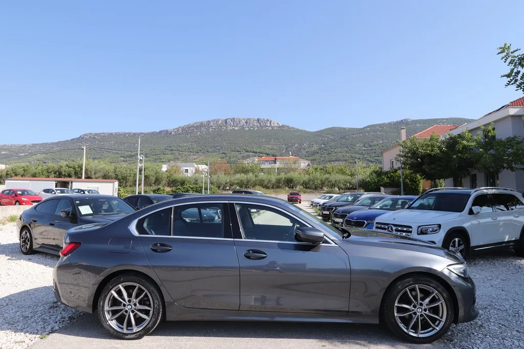 BMW Serija 3 2019 – fotografija 2