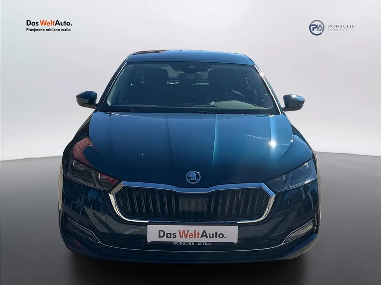 Škoda Octavia 2023: fotografija 2