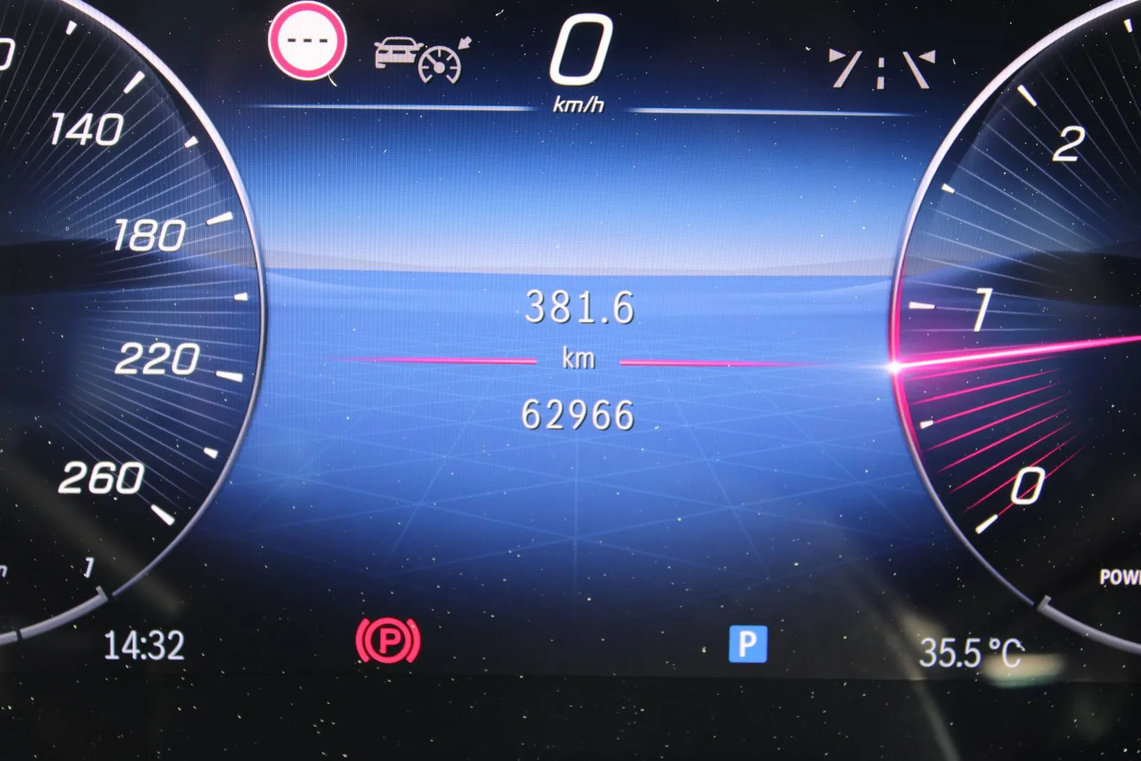 Mercedes-Benz C Klasa 2024 – fotografija 25