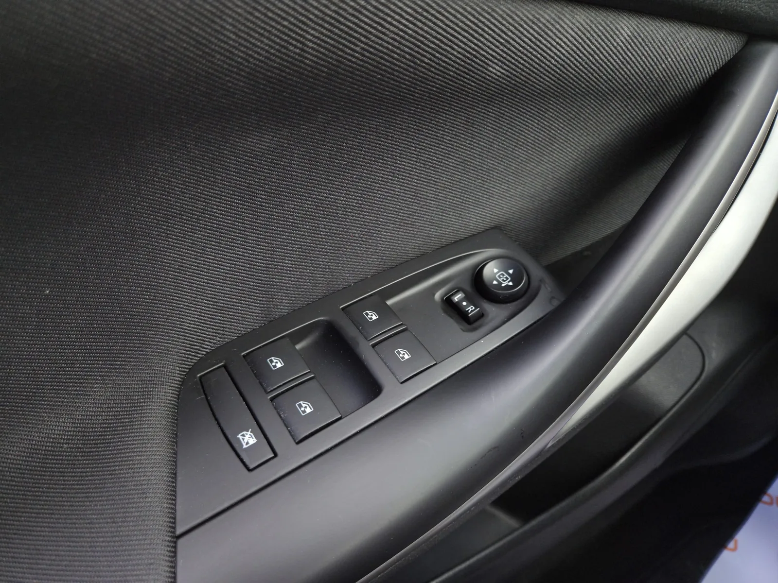 Opel Astra 2021 – fotografija 12