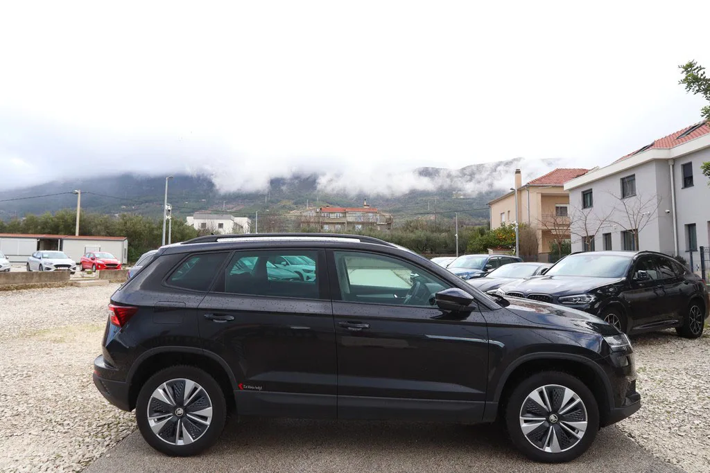 Škoda Karoq 2023 – fotografija 2