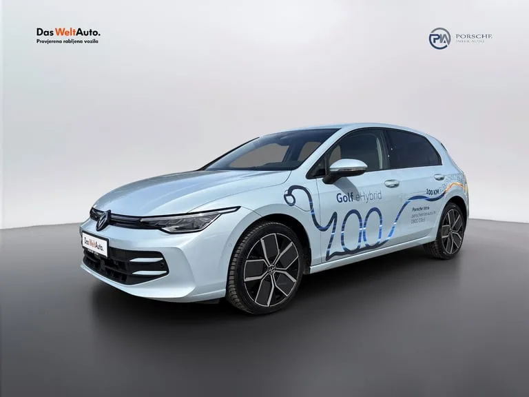 Volkswagen Golf VIII