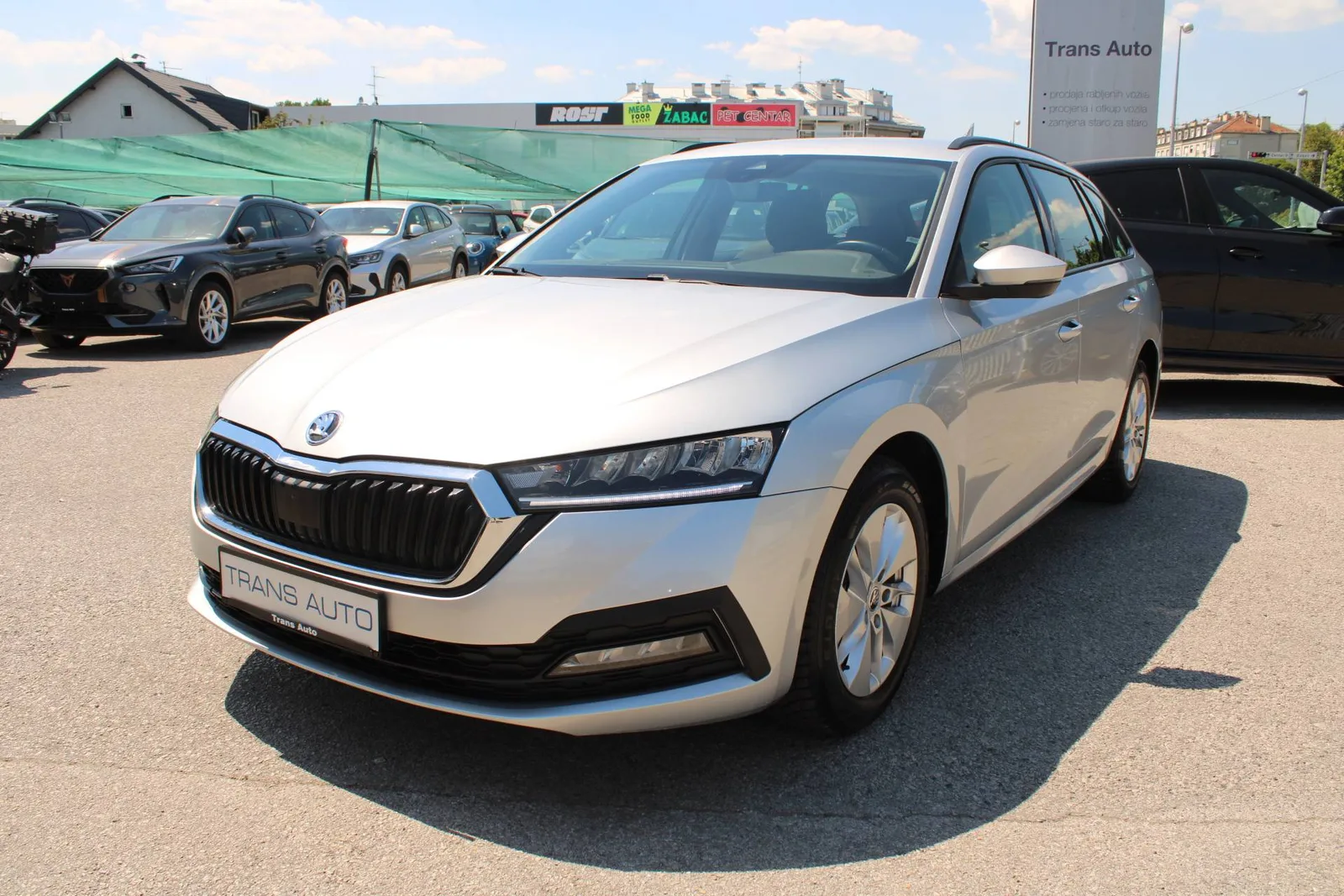 Škoda Octavia Combi 2022 – fotografija 1