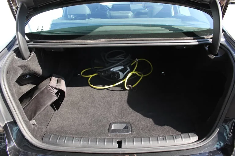 BMW Serija 5 2022: fotografija 17