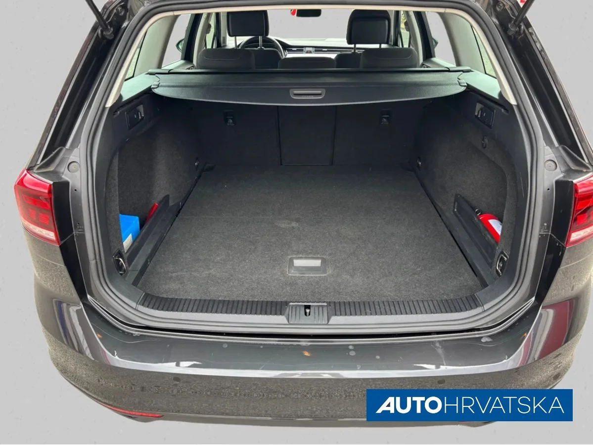 Volkswagen Passat 2021 – fotografija 12
