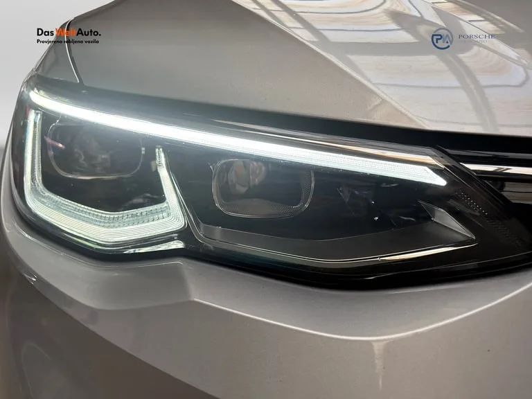 Volkswagen Golf VIII 2020: fotografija 22