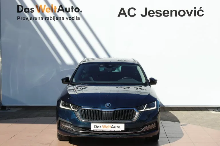 Škoda Octavia Combi 2020: fotografija 2