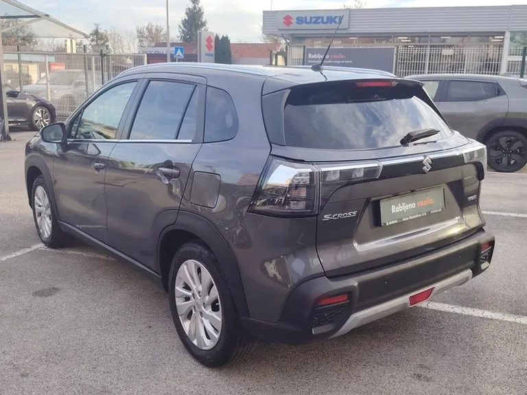 Suzuki S-Cross 2026: fotografija 2
