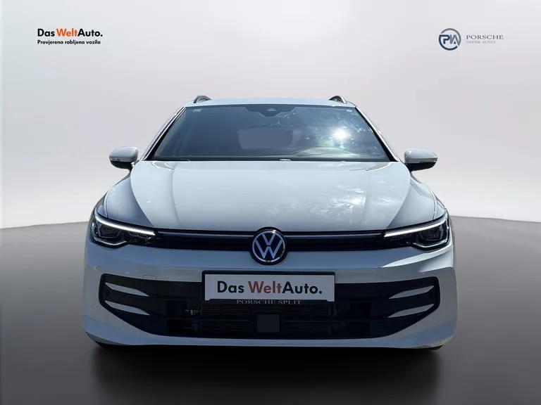 Volkswagen Golf VIII Variant 2025: fotografija 2