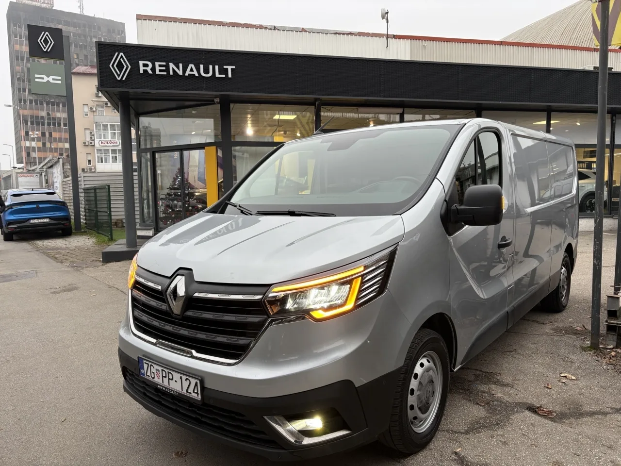 Renault Trafic 2023 – fotografija 1