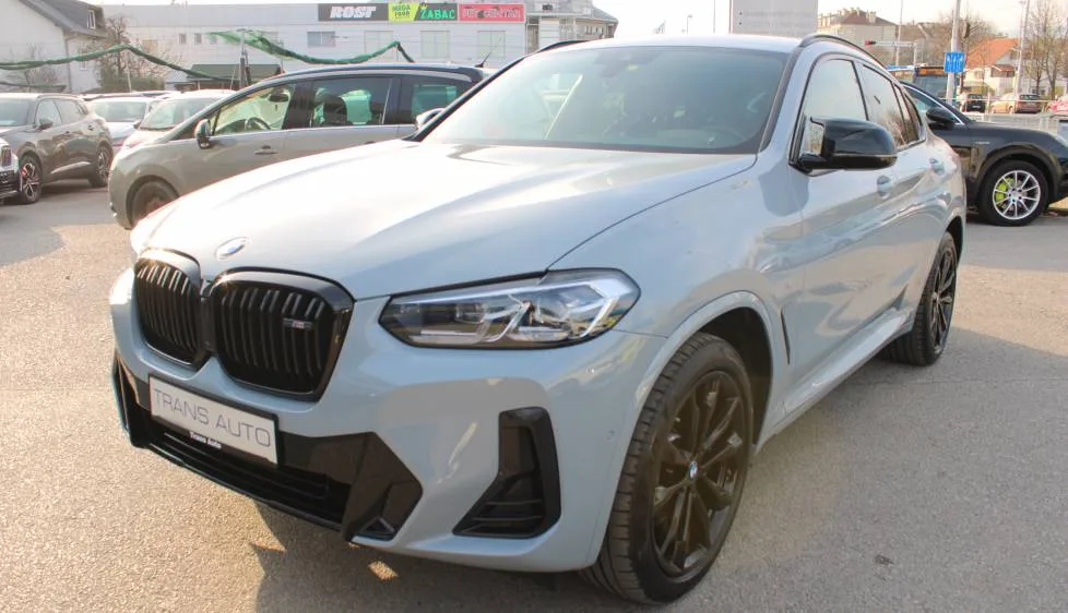 BMW X4 2023: fotografija 1