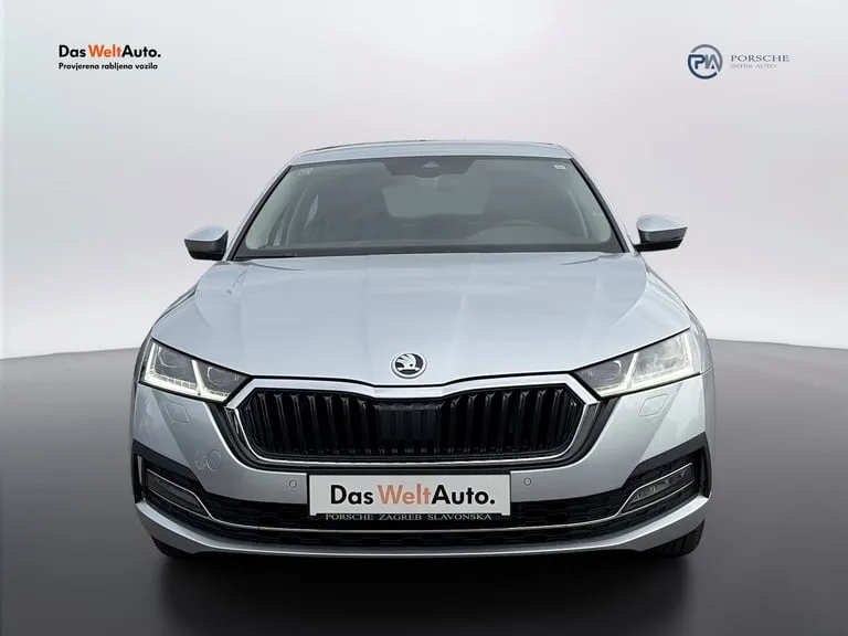 Škoda Octavia 2024: fotografija 2
