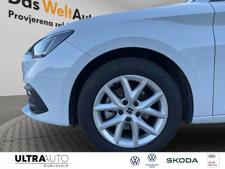 Seat Leon 2025: fotografija 19
