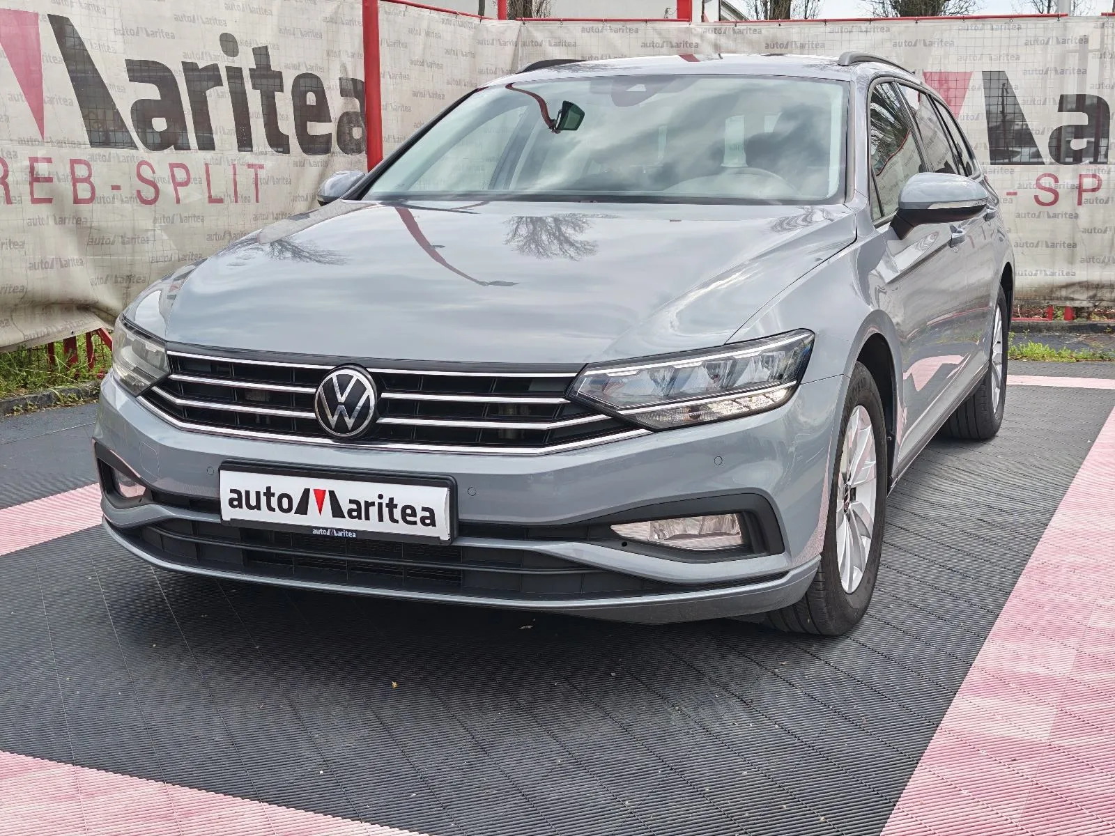 Volkswagen Passat Variant 2023 – fotografija 2