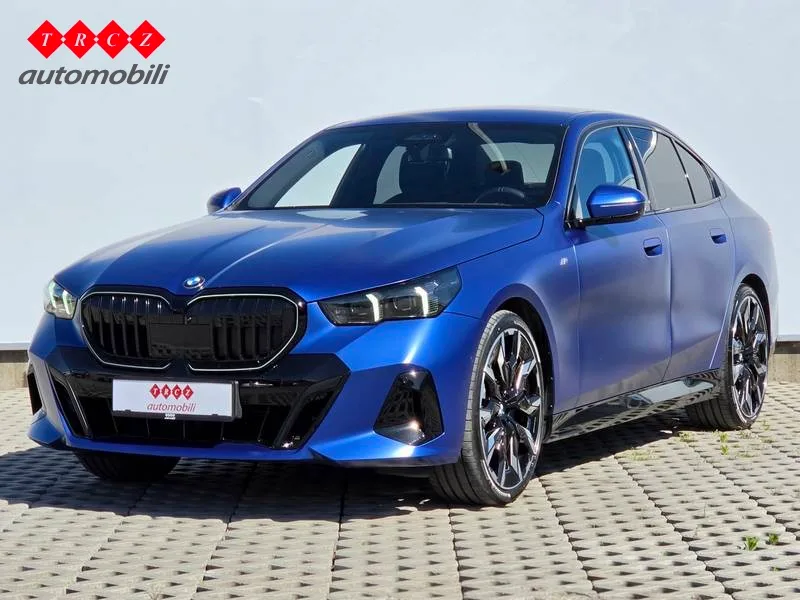 BMW Serija 5 2024 – fotografija 1