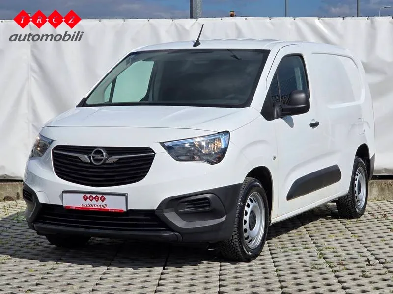 Opel Combo 2021: fotografija 1