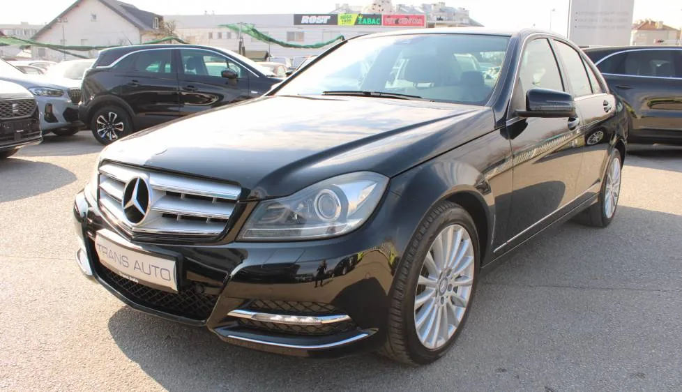 Mercedes-Benz C Klasa 2014 – fotografija 1