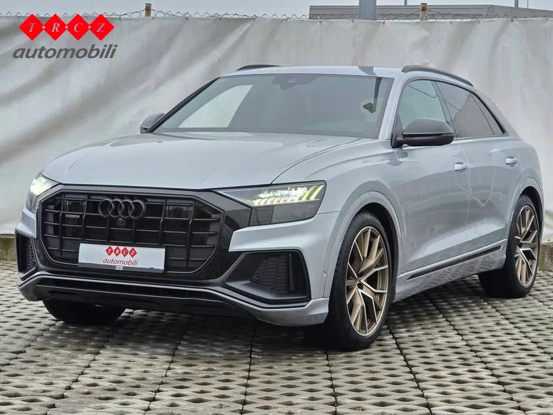 Audi Q8 2021: fotografija 1