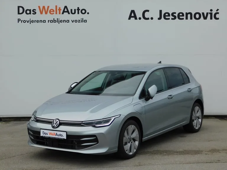 Volkswagen Golf VIII 2026: fotografija 1