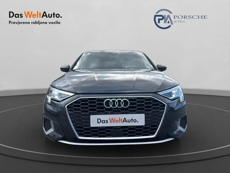 Audi A3 Sportback 2024: fotografija 2