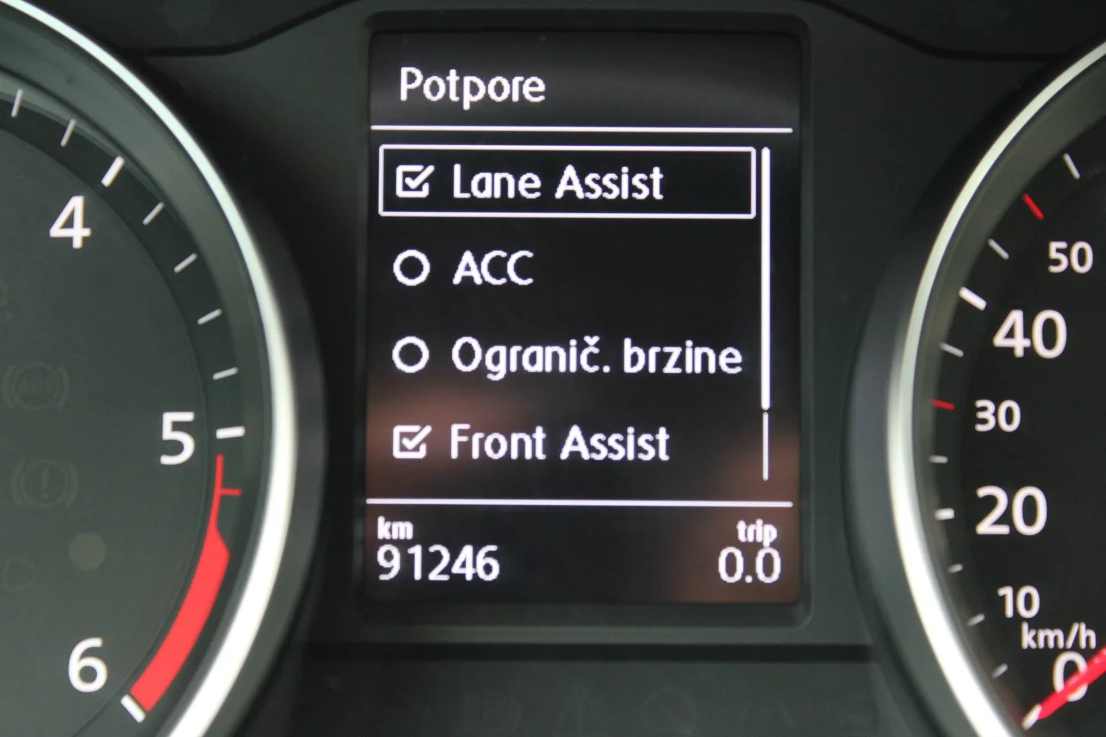 Volkswagen Passat 2021 – fotografija 24