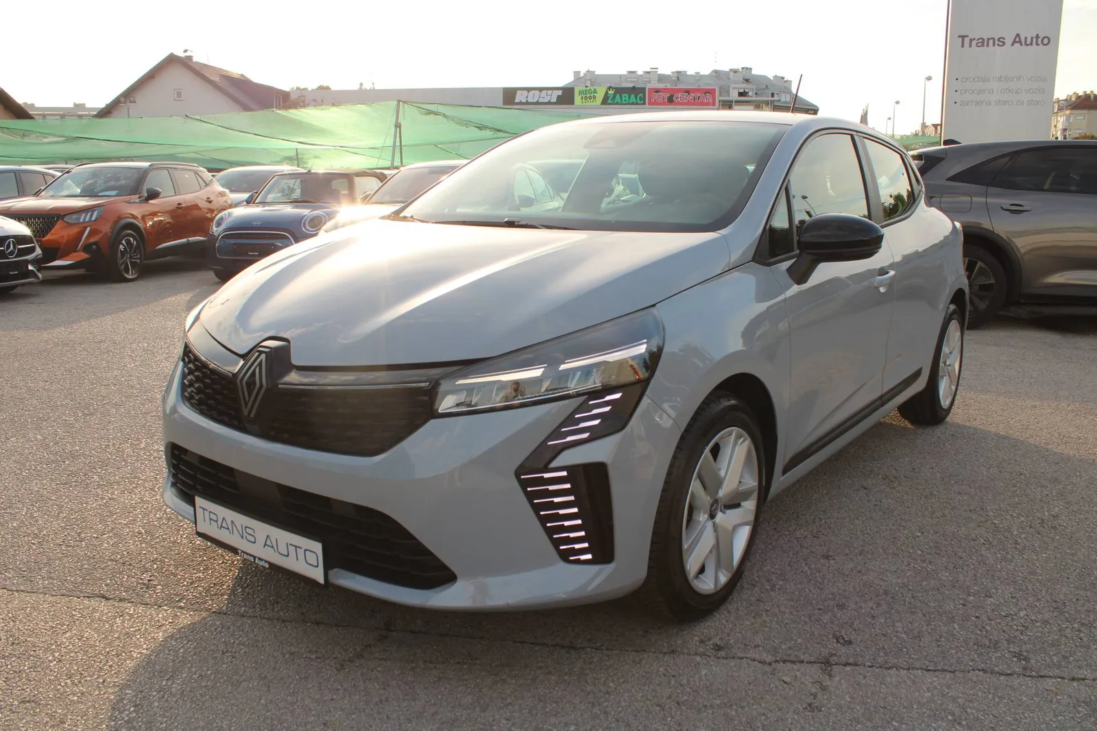 Renault Clio 2023 – fotografija 1